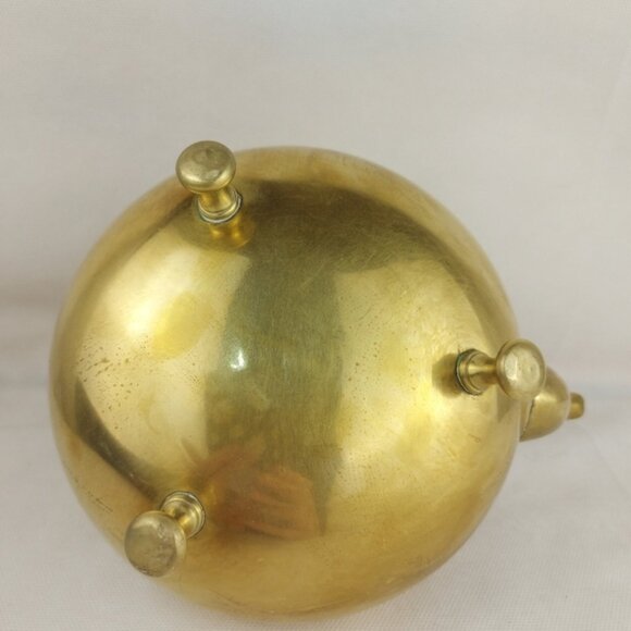 Vintage Brass footed kettle tea pot wood handle - Picture 4 of 10